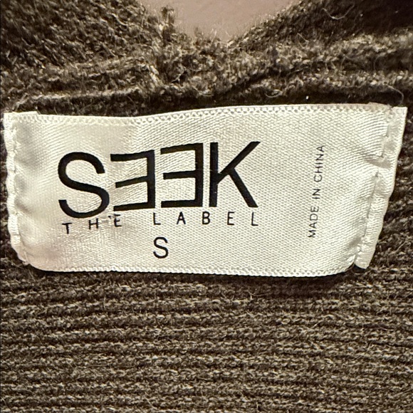 Women's Brown Sweater - Picture 2 of 5